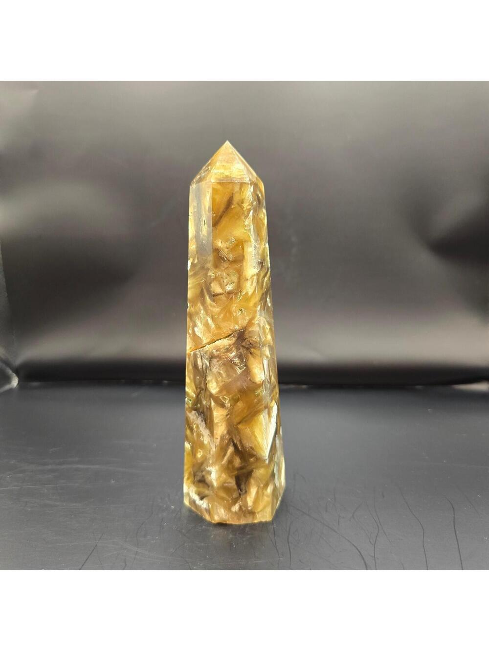 41. Golden Mica Tower - Display size